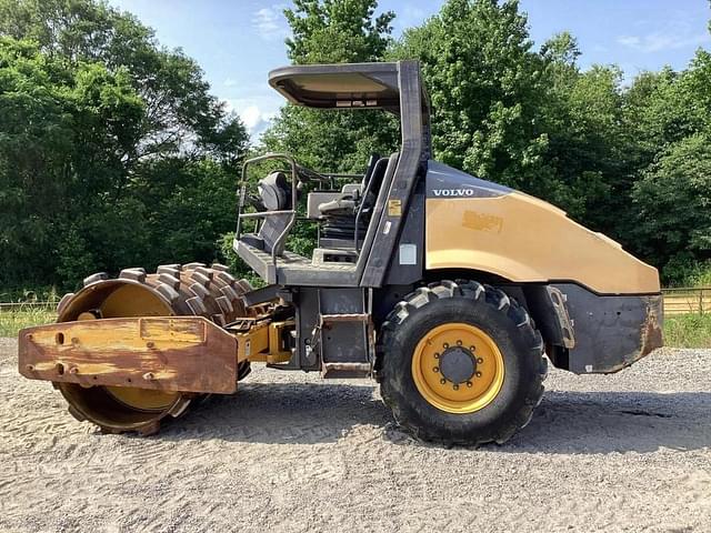 Image of Volvo SD75 equipment image 2