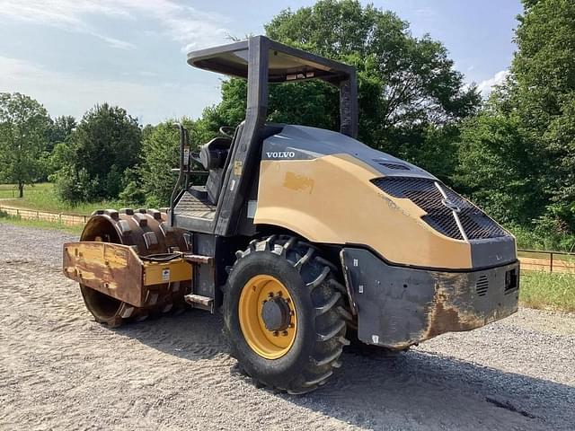 Image of Volvo SD75 equipment image 3