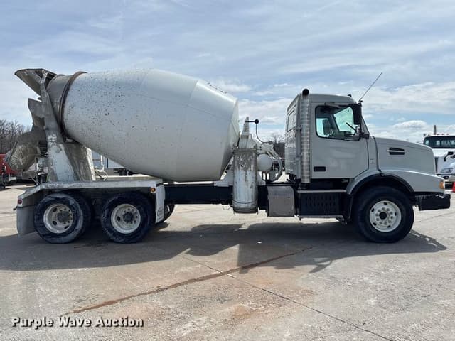 Image of Volvo VHD equipment image 3