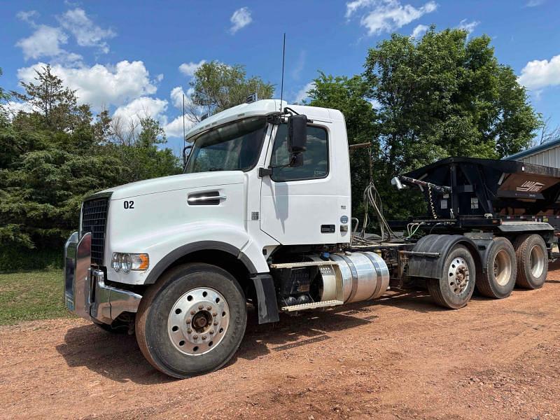 Image of Volvo VHD Primary image