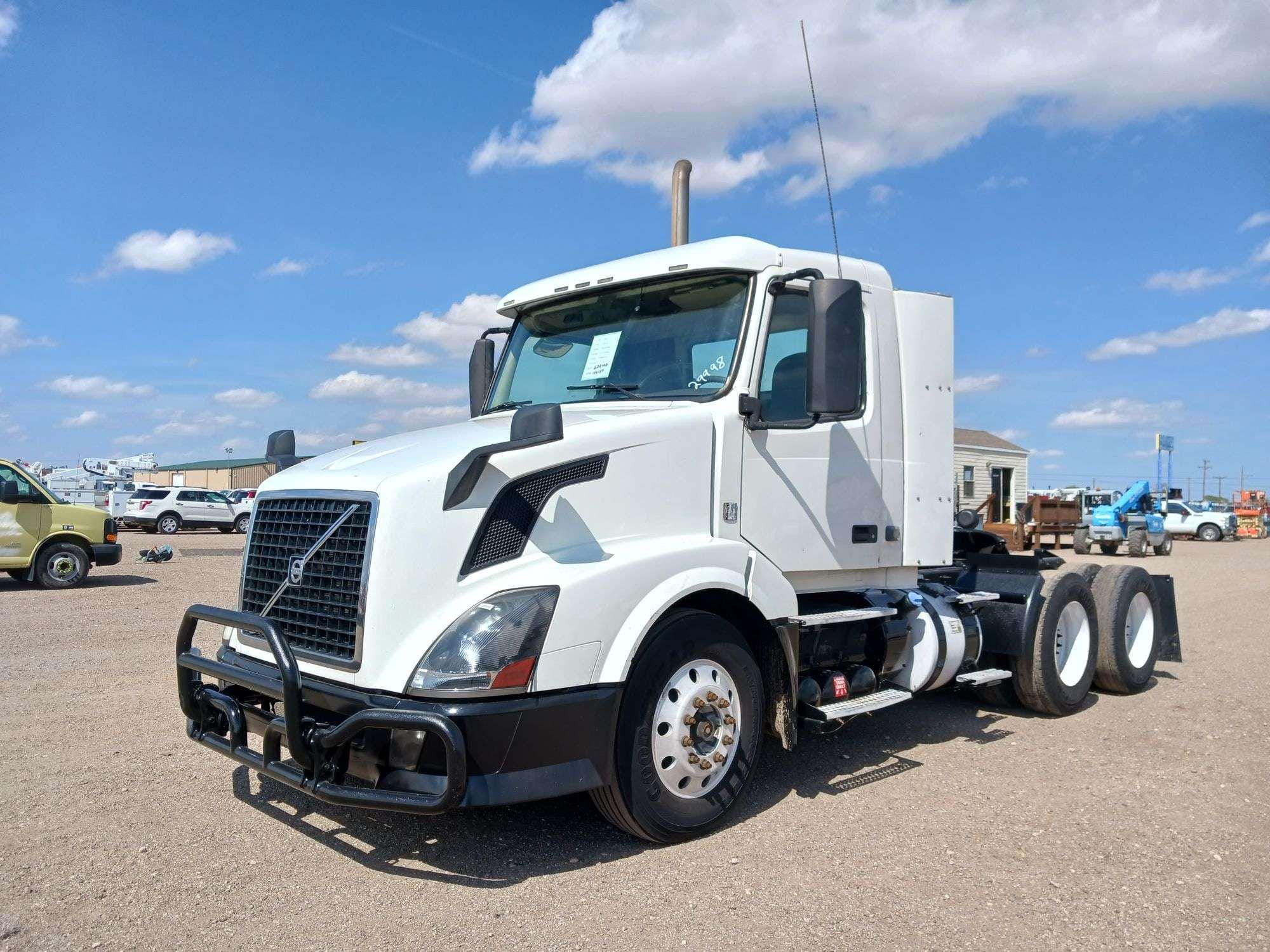 Main image Volvo VNL