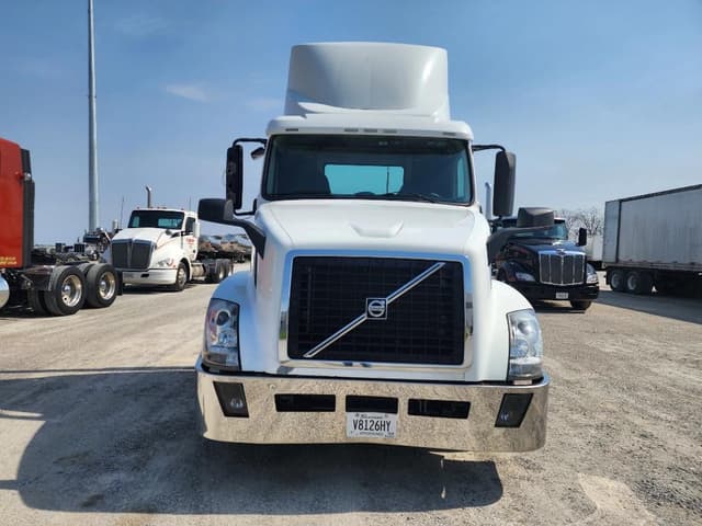 Image of Volvo VNL equipment image 1