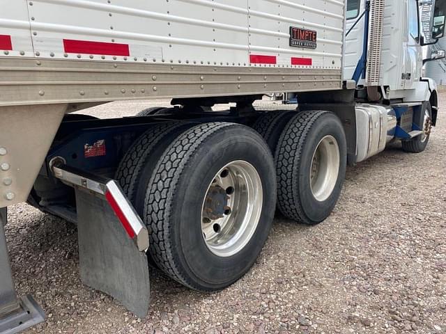 Image of Volvo D13 equipment image 2