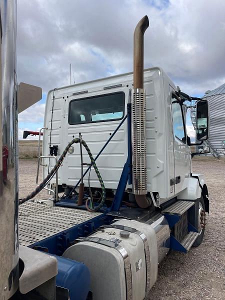 Image of Volvo D13 equipment image 4