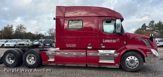 Image of Volvo VNL equipment image 3