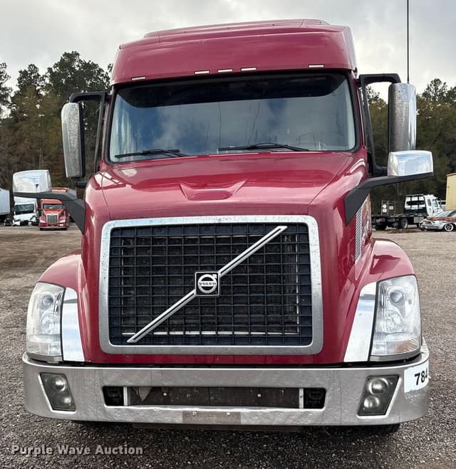 Image of Volvo VNL equipment image 1