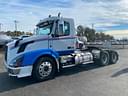 2014 Volvo VNL Image