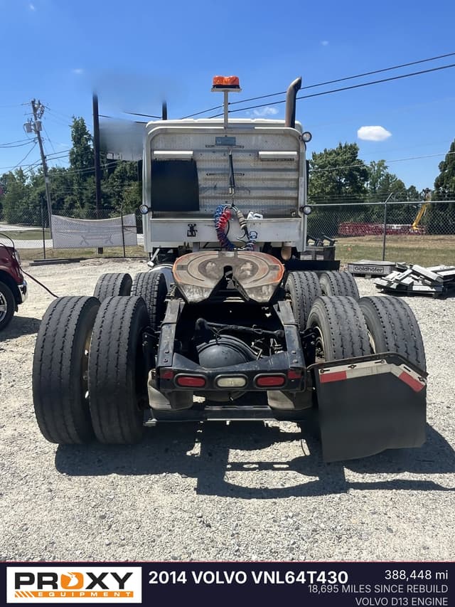 Image of Volvo VNL64T430 equipment image 4