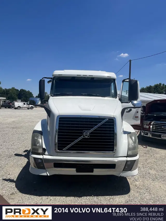 Image of Volvo VNL64T430 equipment image 2