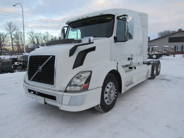 Image of Volvo VNL64T630 equipment image 1
