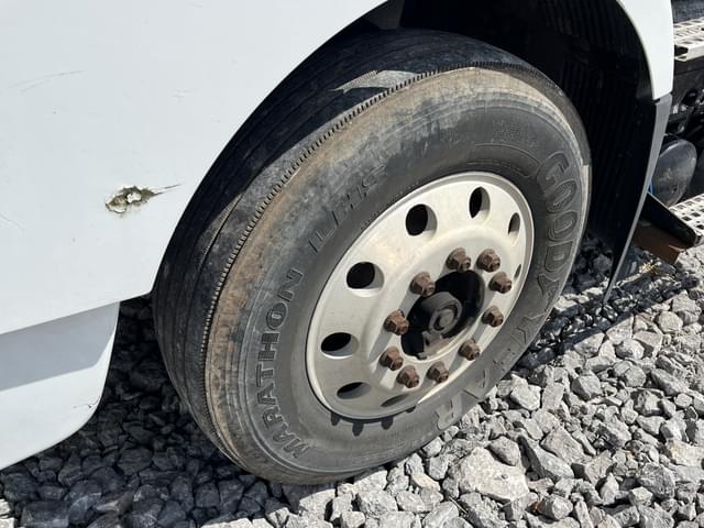 Image of Volvo D13 equipment image 4