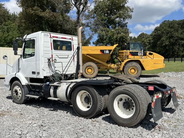 Image of Volvo D13 equipment image 2