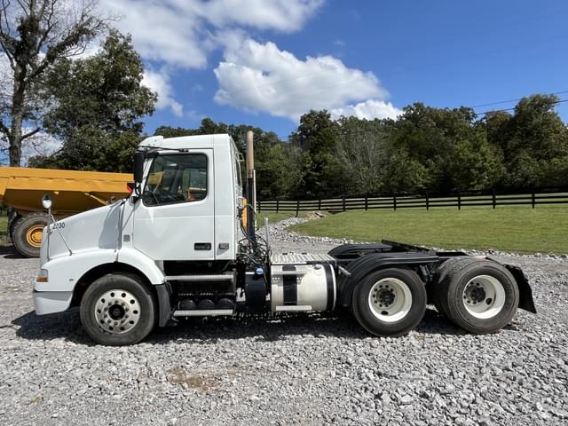 Image of Volvo D13 equipment image 1