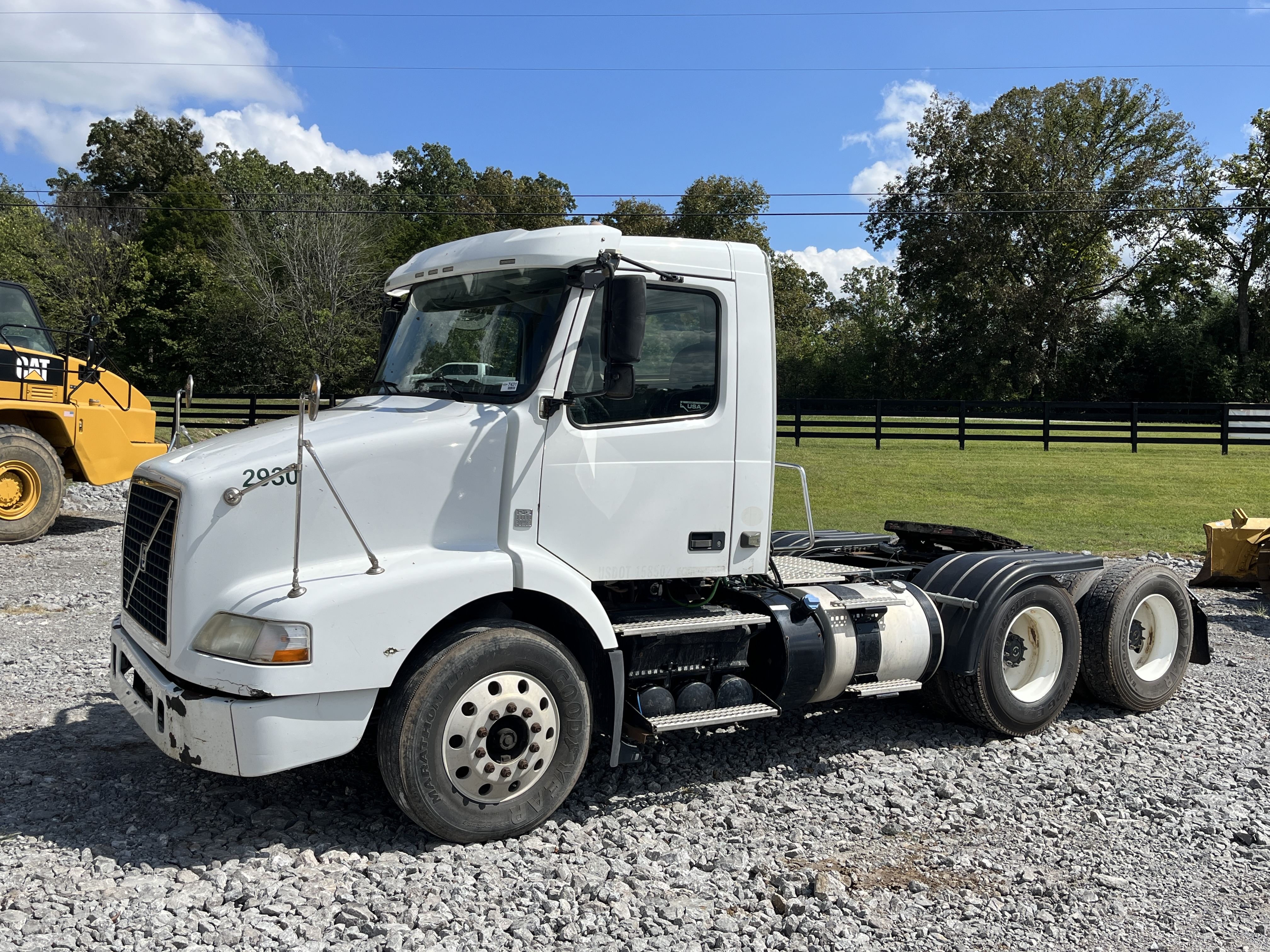 2014 Volvo D13 Equipment Image0