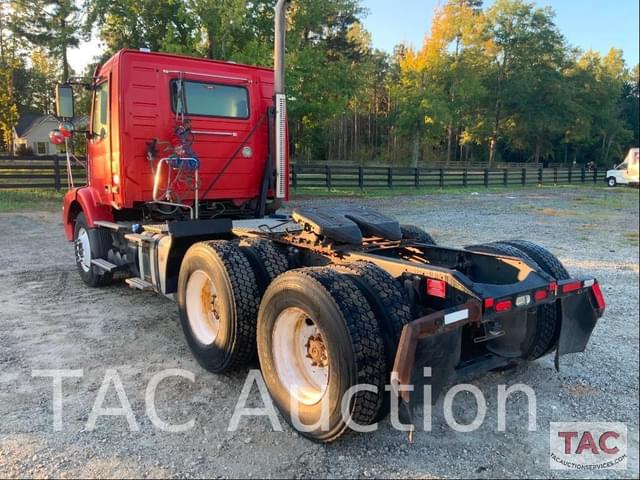 Image of Volvo VNM equipment image 2