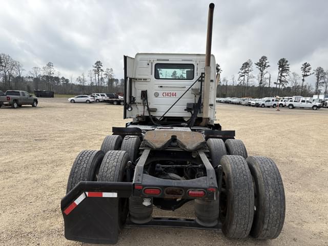 Image of Volvo VNM equipment image 3