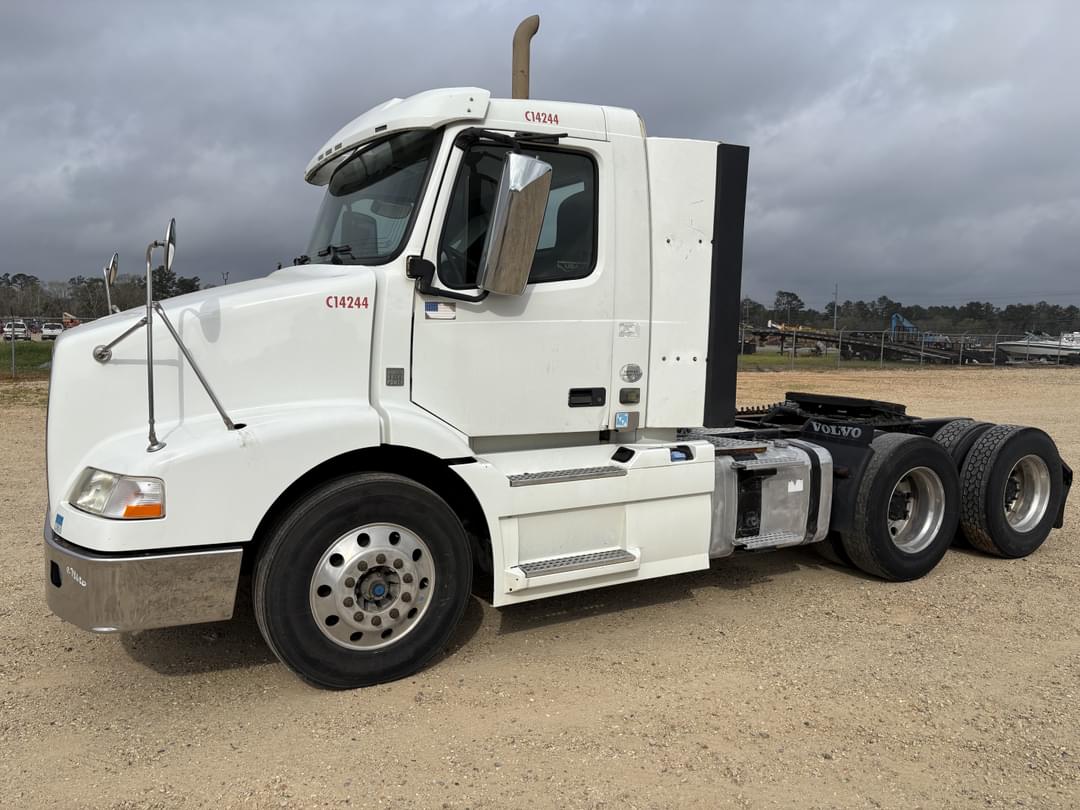 Image of Volvo VNM Primary image