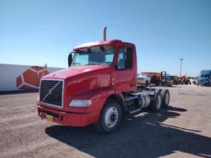 2014 Volvo VNM Image