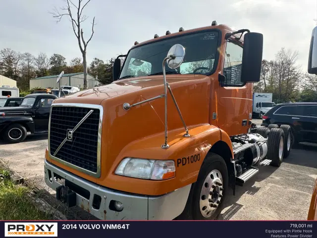 Image of Volvo VNM64T equipment image 1