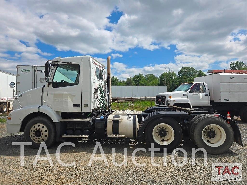 Image of Volvo VNM64T200 Primary image
