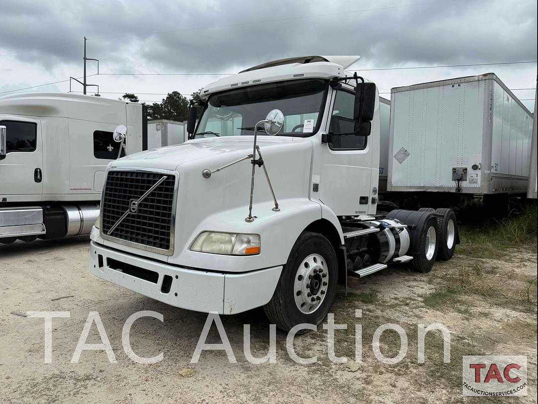 Image of Volvo VNM64T200 Primary image