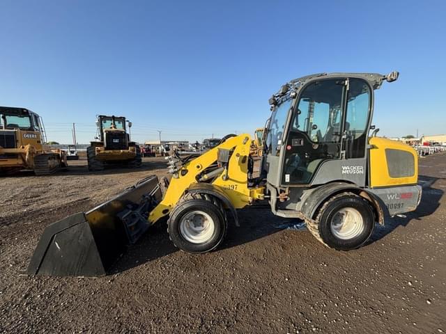 Image of Wacker Neuson WL32 equipment image 4