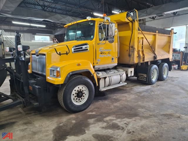 Image of Western Star 4700 equipment image 1