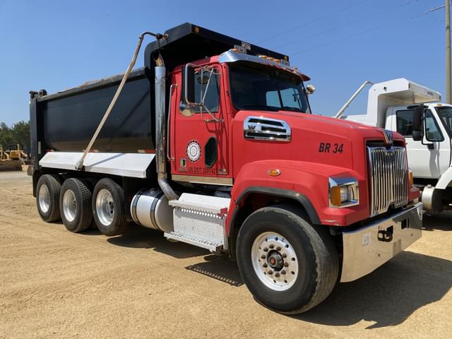 Image of Western Star 4700SF equipment image 3