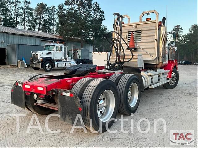 Image of Western Star 4900 equipment image 4
