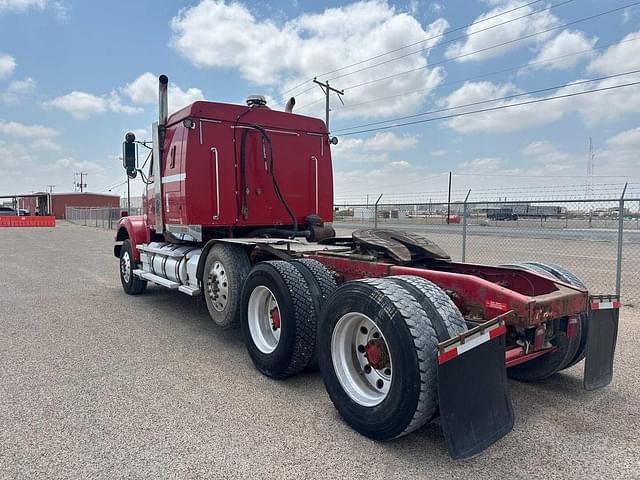 Image of Western Star 4900 equipment image 3
