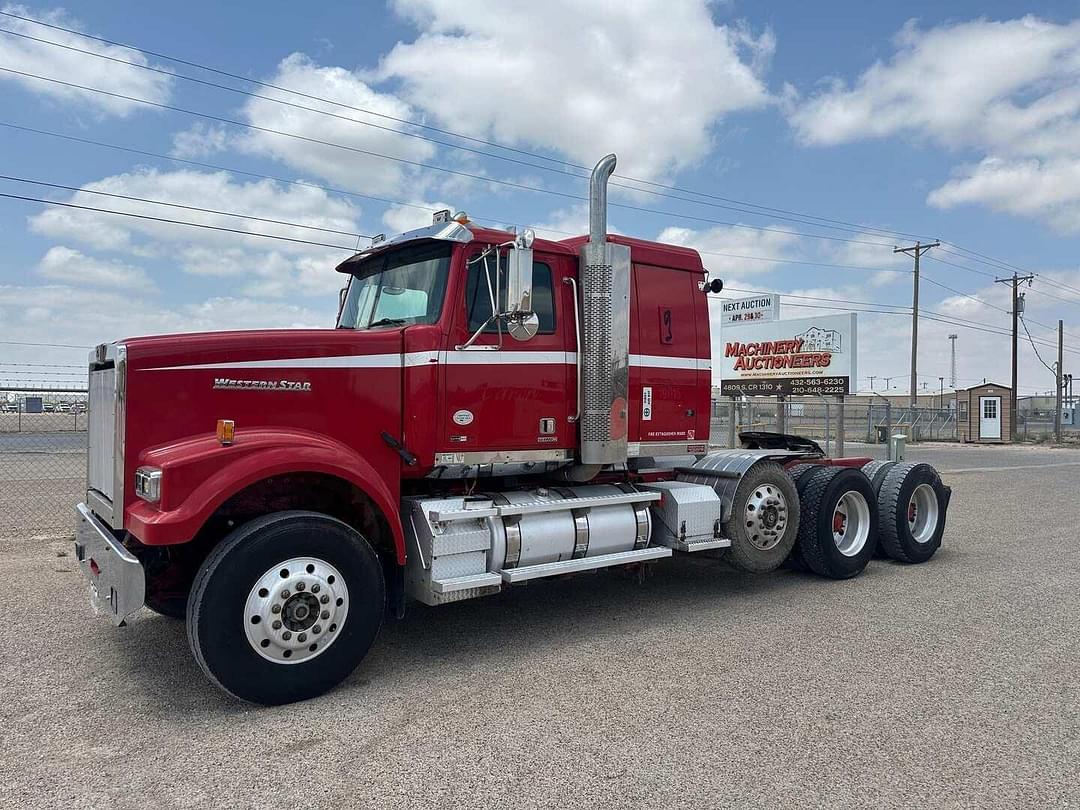 Image of Western Star 4900 Primary image