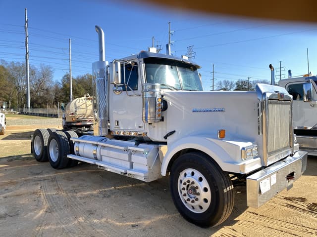 Image of Western Star 4900EX equipment image 3