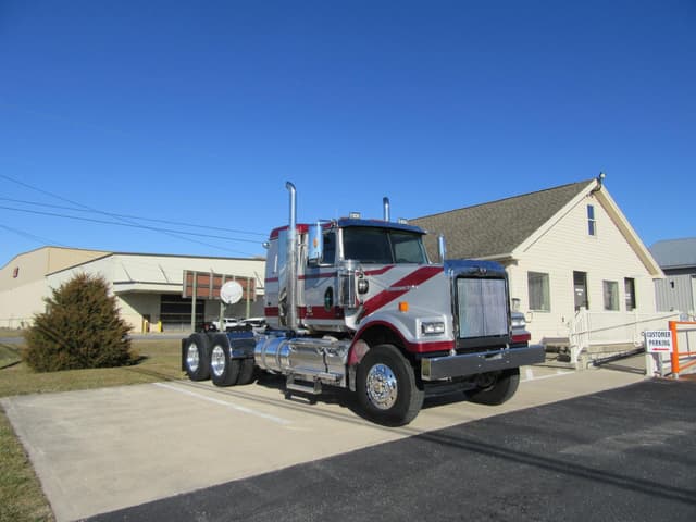 Image of Western Star 4900FA equipment image 1