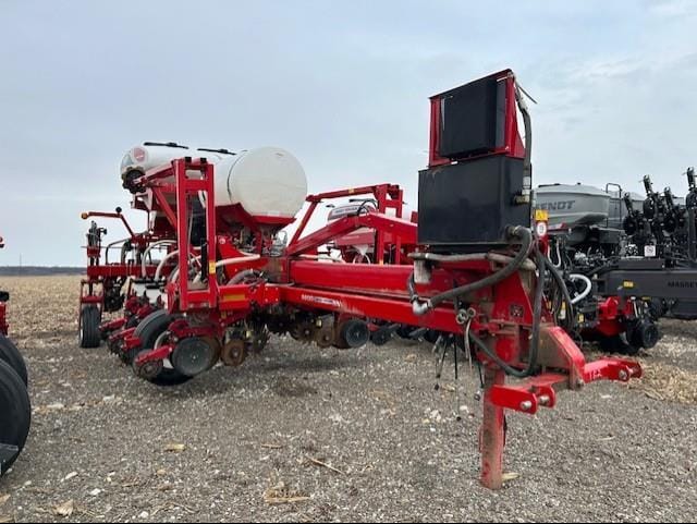 2014 White 9812 Equipment Image0