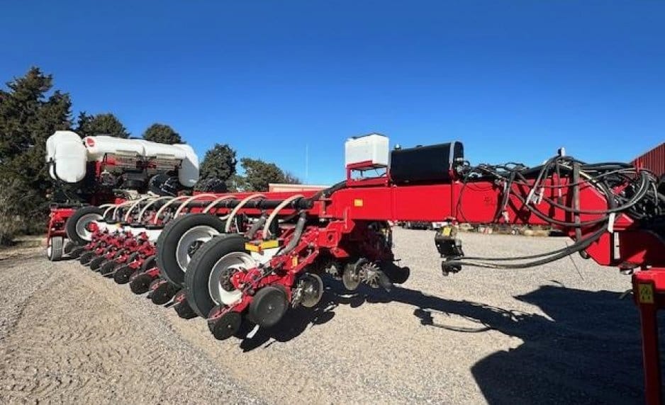 2014 White 9824 Equipment Image0