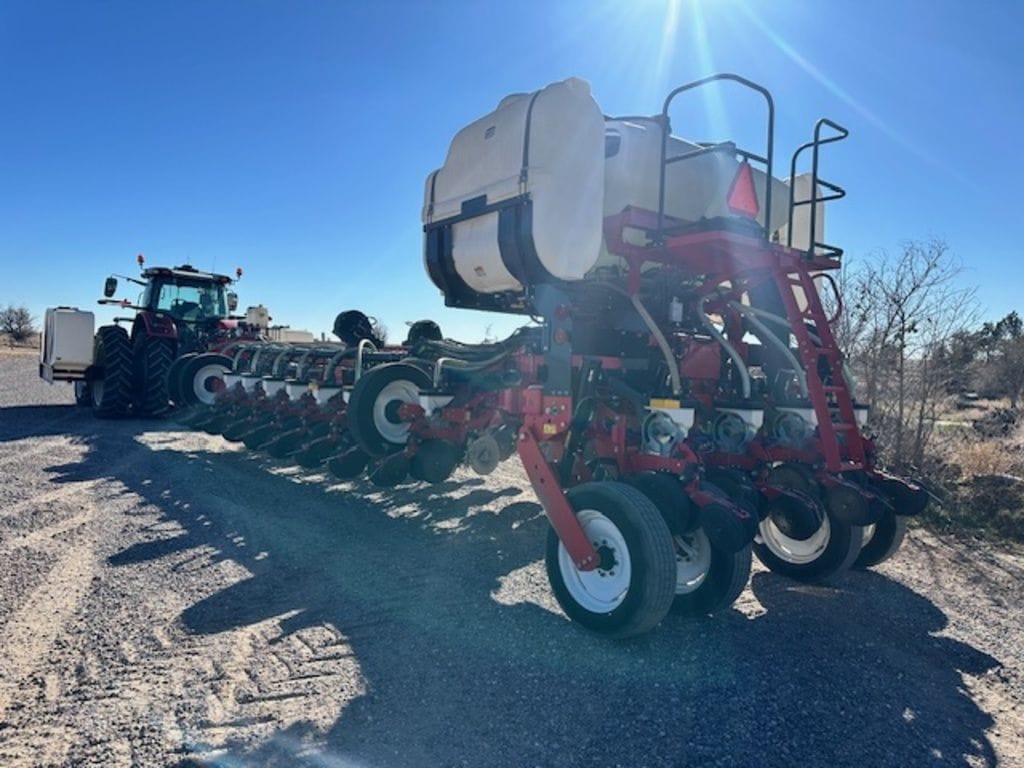 2014 White 9824 Equipment Image0