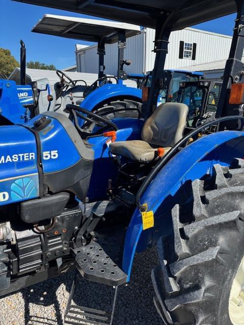 Image of New Holland Workmaster 55 equipment image 4