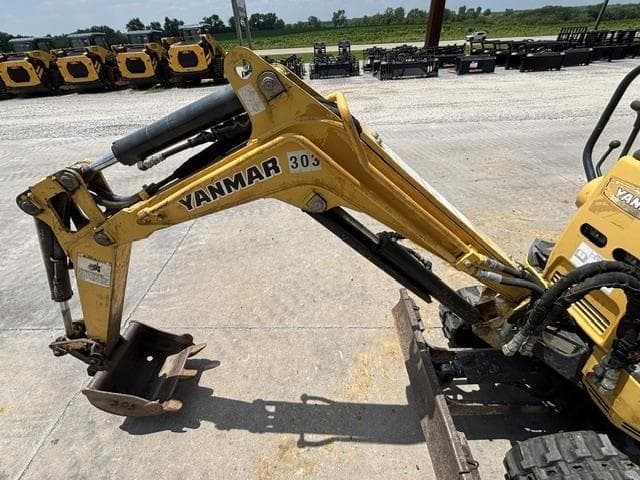 Image of Yanmar SV08-1A equipment image 4