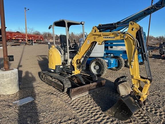 Image of Yanmar VIO27-5B equipment image 4