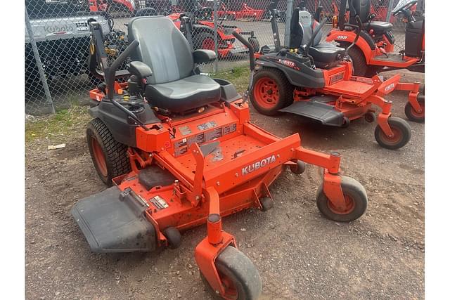 Image of Kubota Z724X equipment image 2