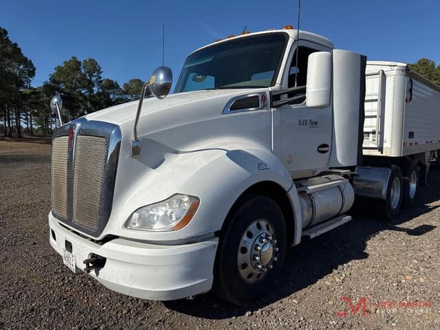 Image of Kenworth T680 equipment image 3