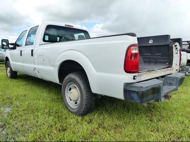 Image of Ford F-250 equipment image 3