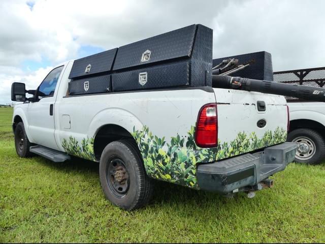 Image of Ford F-250 equipment image 3