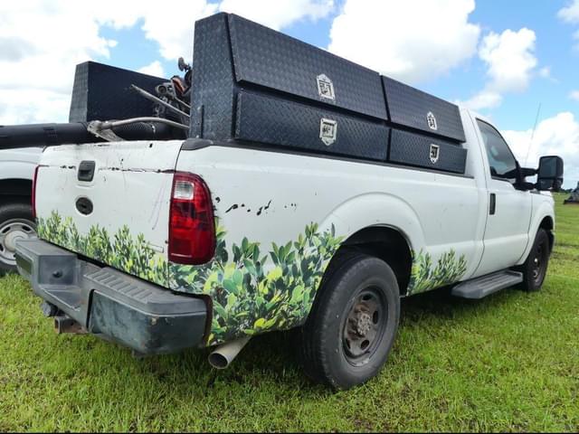 Image of Ford F-250 equipment image 2