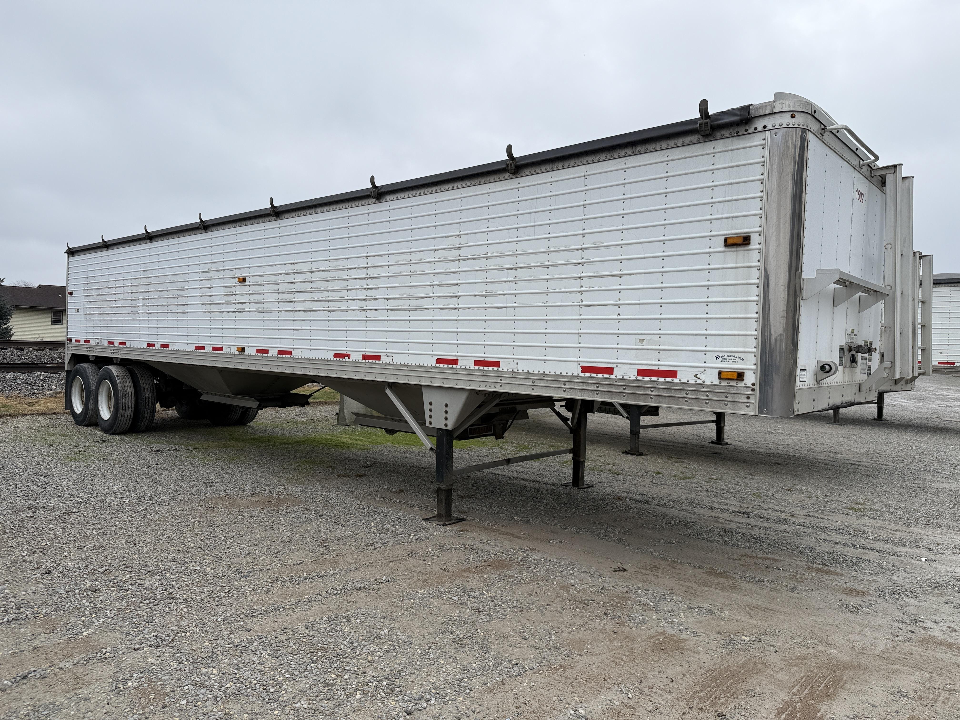 2015 Timpte Super Hopper Equipment Image0