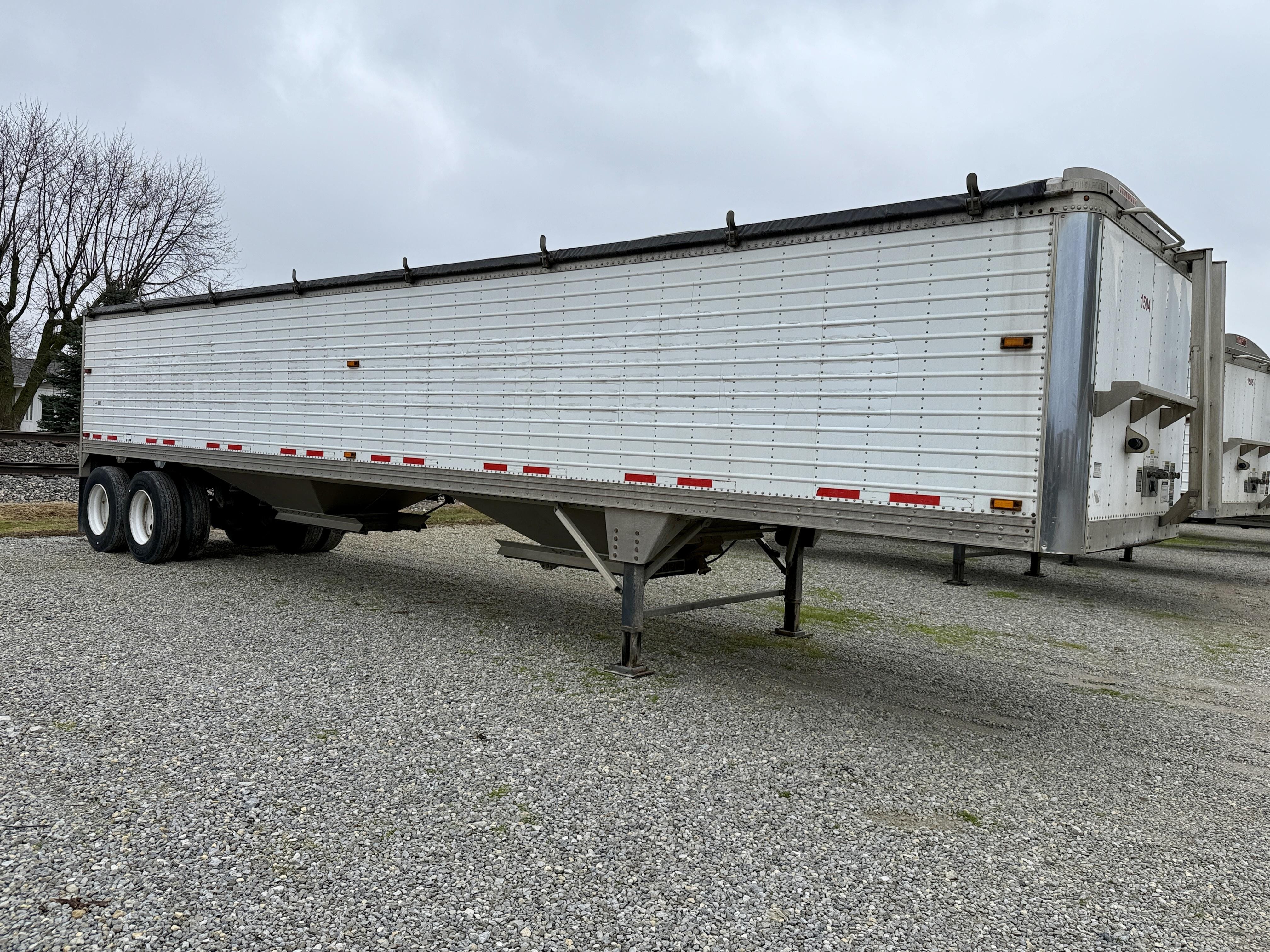 2015 Timpte Super Hopper Equipment Image0