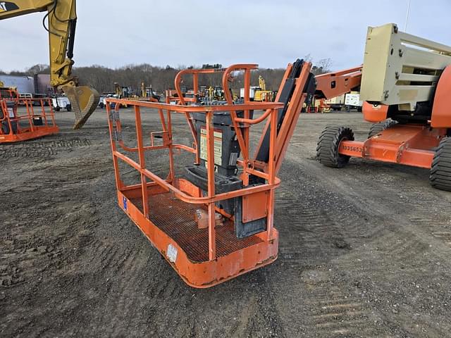 Image of JLG 450AJ equipment image 1