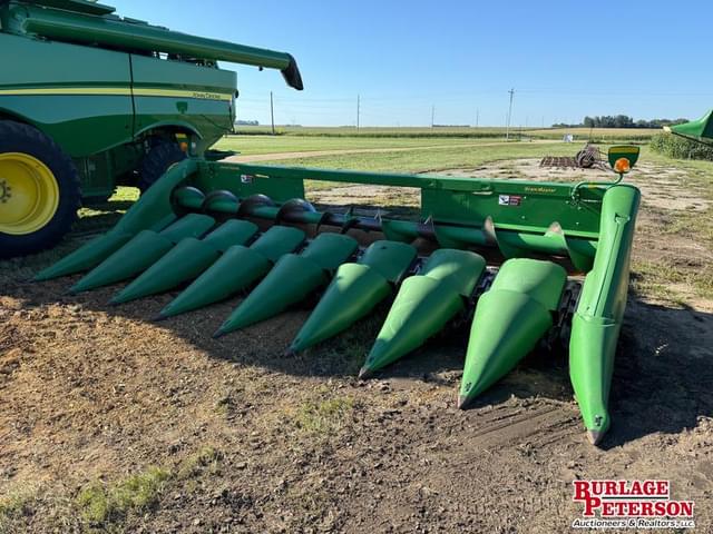 Image of John Deere 608C equipment image 2