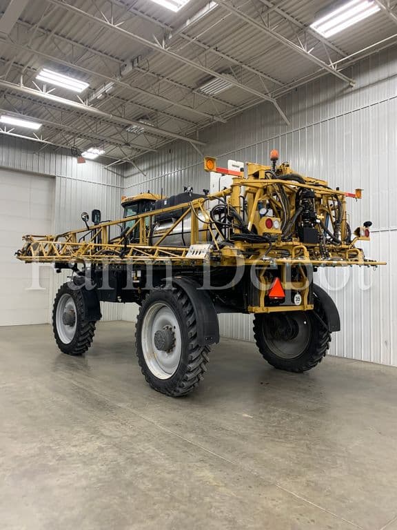 Image of RoGator RG1100B equipment image 2