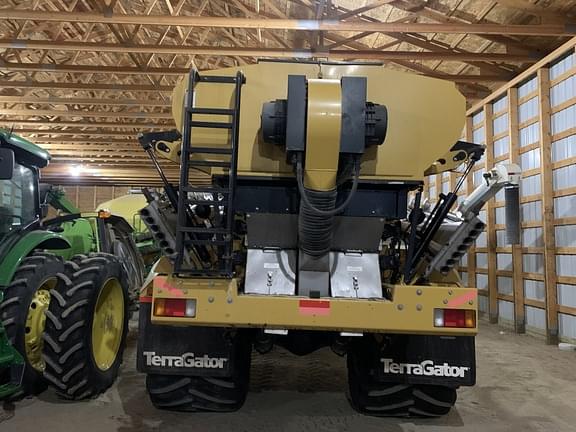 Image of Terra-Gator TG8400 equipment image 4